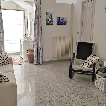 B&B Sotto L'Arco กราวีนา อิน ปูเลีย ภายนอก รูปภาพ