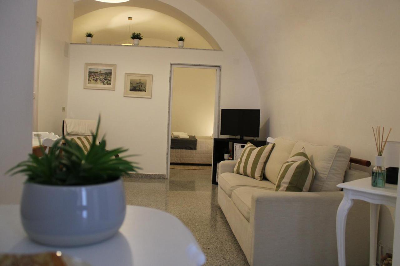 B&B Sotto L'Arco กราวีนา อิน ปูเลีย ภายนอก รูปภาพ