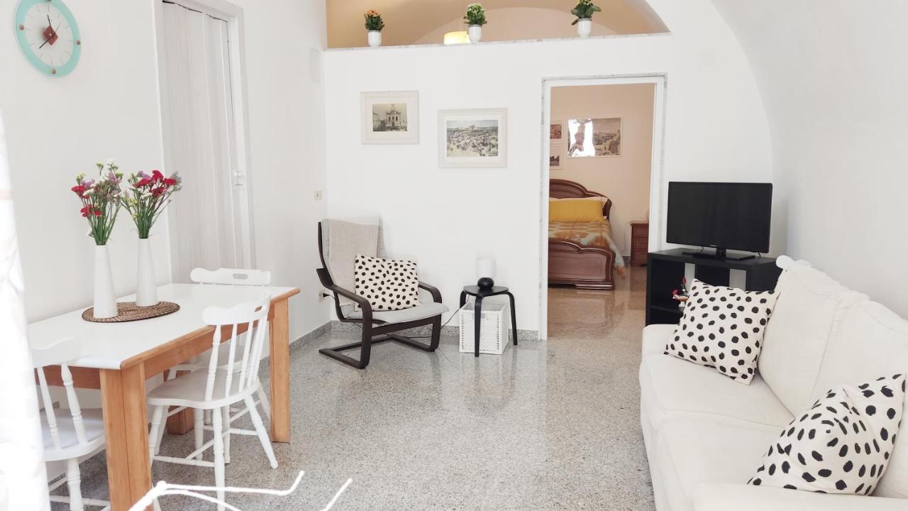 B&B Sotto L'Arco กราวีนา อิน ปูเลีย ภายนอก รูปภาพ