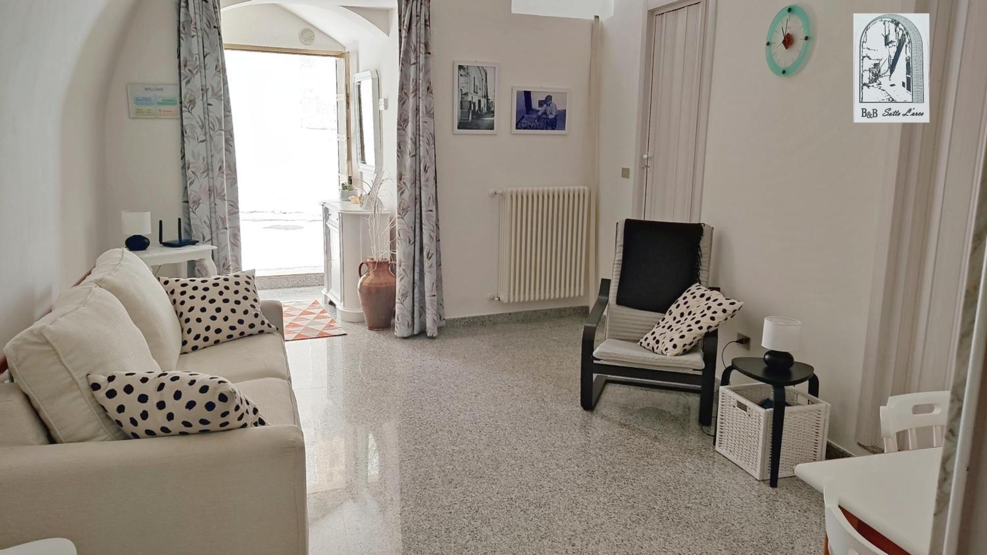 B&B Sotto L'Arco กราวีนา อิน ปูเลีย ภายนอก รูปภาพ